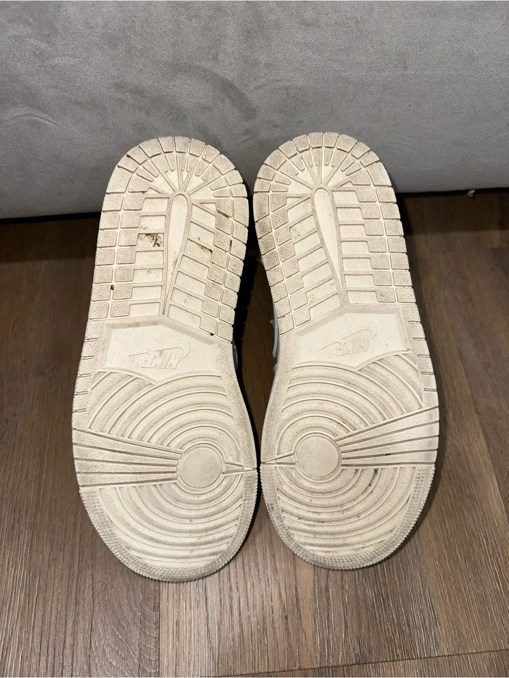 Wmns Air Jordan 1 MM High 'Coconut Milk' (Style Code: FB9891-100)
